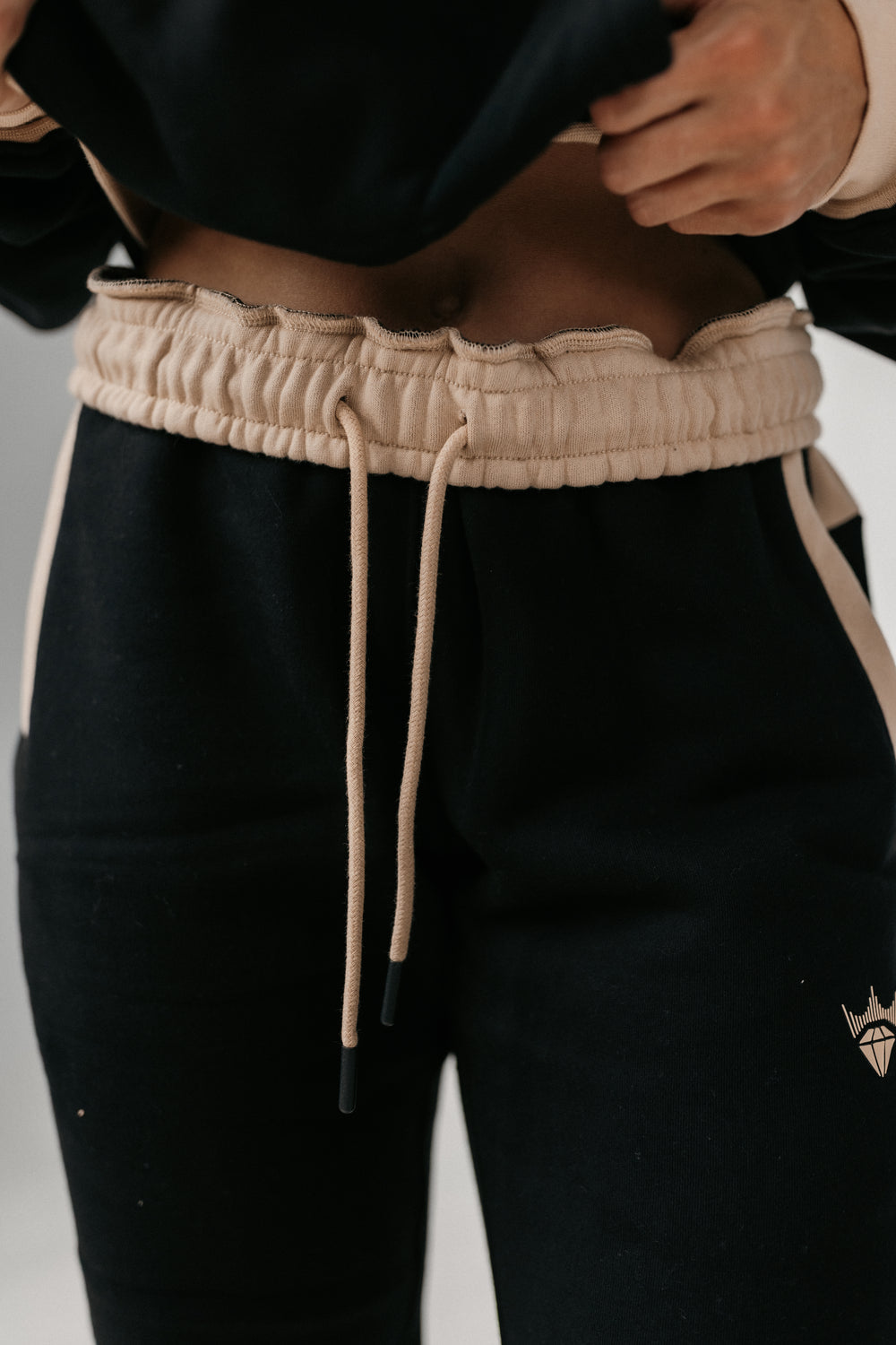 Hustlers Relaxed Lounge Sweat Pants [BLACK]
