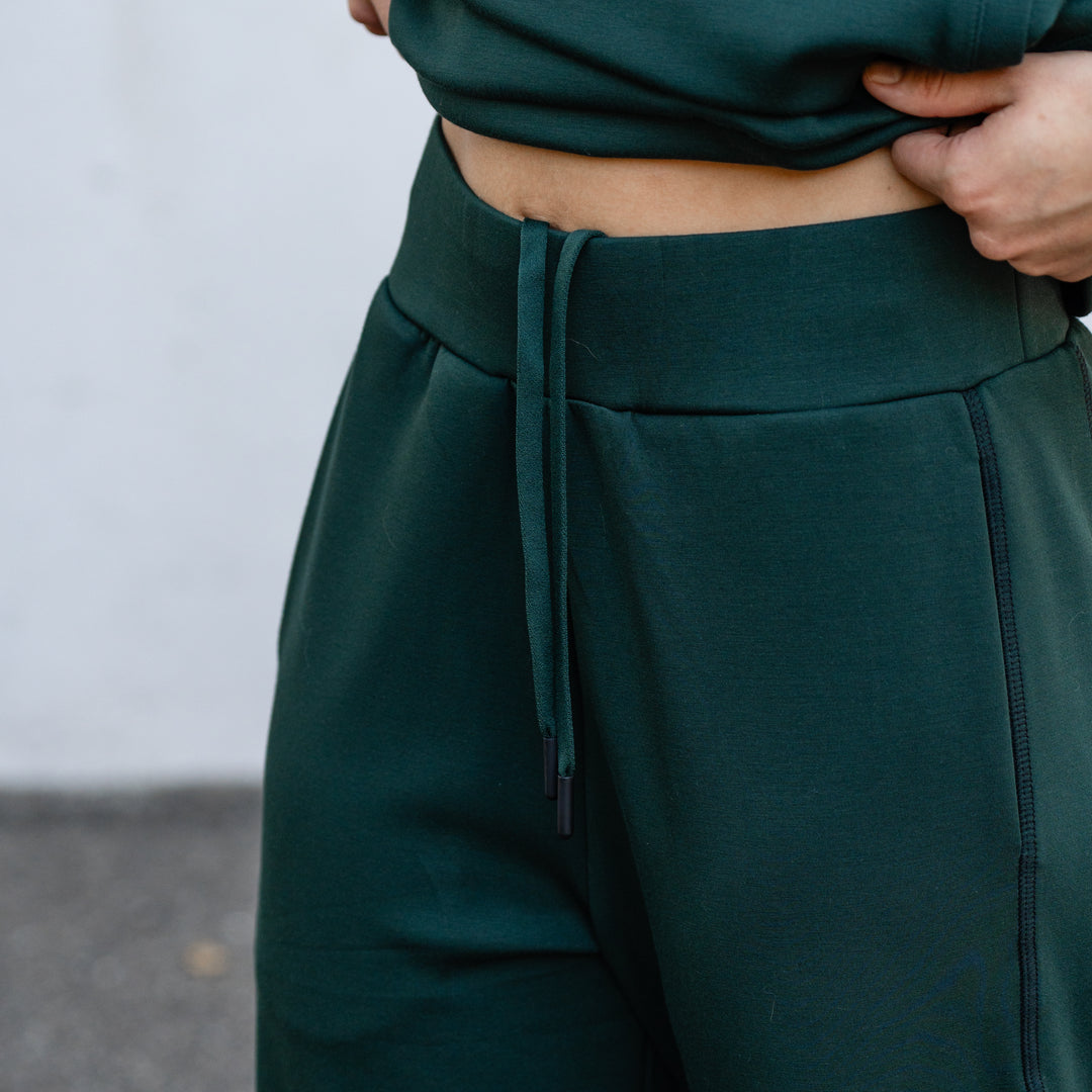 Aura Women’s Flare Sweats [EMERALD]