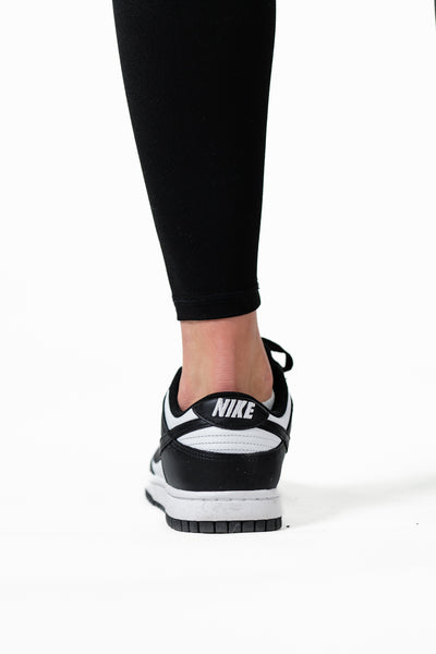 Model — Black, Low