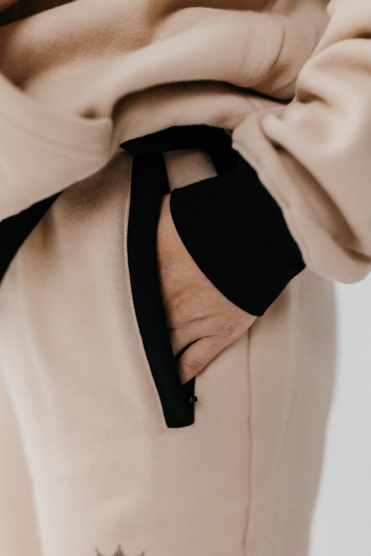 Hustlers Relaxed Lounge Sweat Pants [TAN]