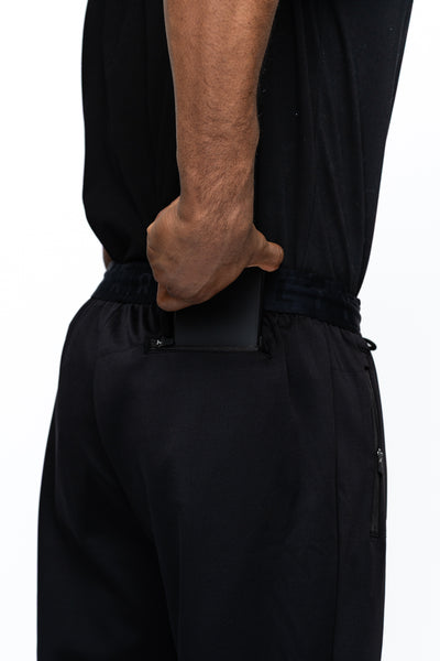 Model — Black, Low